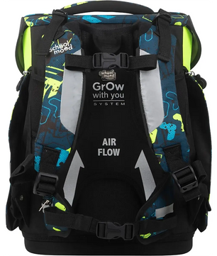 Frontansicht des School-Mood Champion MAXX Schulranzen-Set 7-teilig "Elias" in schwarz und blau, mit dem ergonomischen Grow with you SYSTEM und AIR FLOW Features von School-Mood.