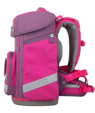 Das School-Mood Champion MAXX Schulranzen-Set 7-teilig "Luisa" ist ein pink- und lilafarbener, ergonomischer Schulranzen für die Grundschule, hier von der Seite mit gepolsterten Trägern und Reflexionsstreifen.