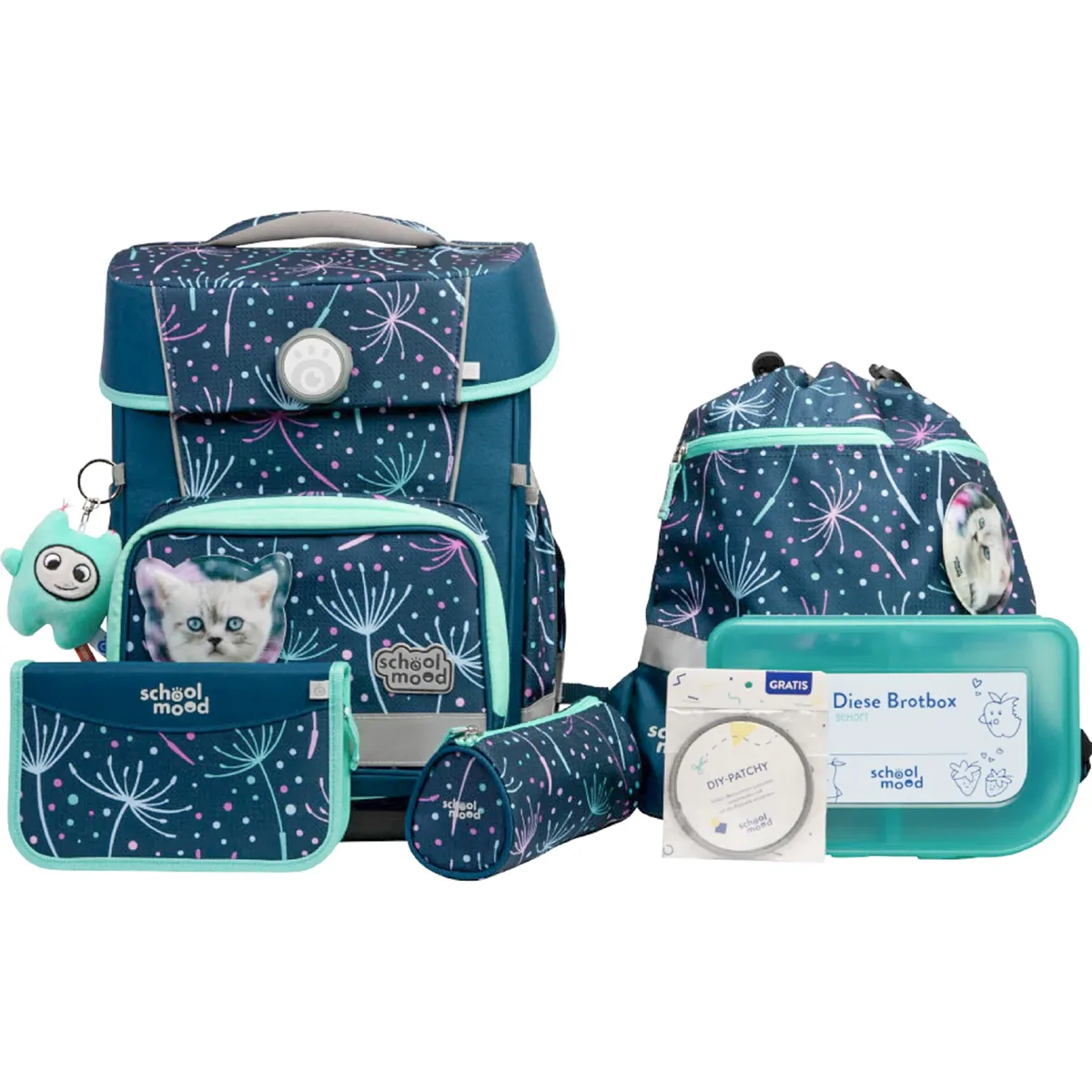 Das School-Mood Champion Schulranzen-Set 7-teilig "Lina" mit Pusteblumen-Print und Katzenmotiv ist ideal für die Klassen 1-4. Enthält Schulranzen, Kordeltasche, Federmäppchen, Brotdose, Schlüsselanhänger und mehr.