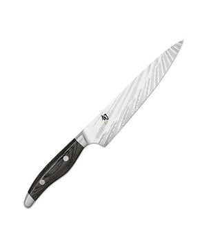 Das KAI Shun NDC-0701 Nagare Allzweckmesser von KAI verfügt über eine gemusterte Klinge und einen Griff aus dunklem Holz und ist hier isoliert vor einem weißen Hintergrund abgebildet.