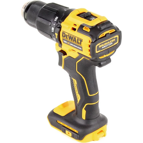 Der gelbe DEWALT DeWalt DCD709N-XJ Akku-Schlagschrauber wird schräg präsentiert.