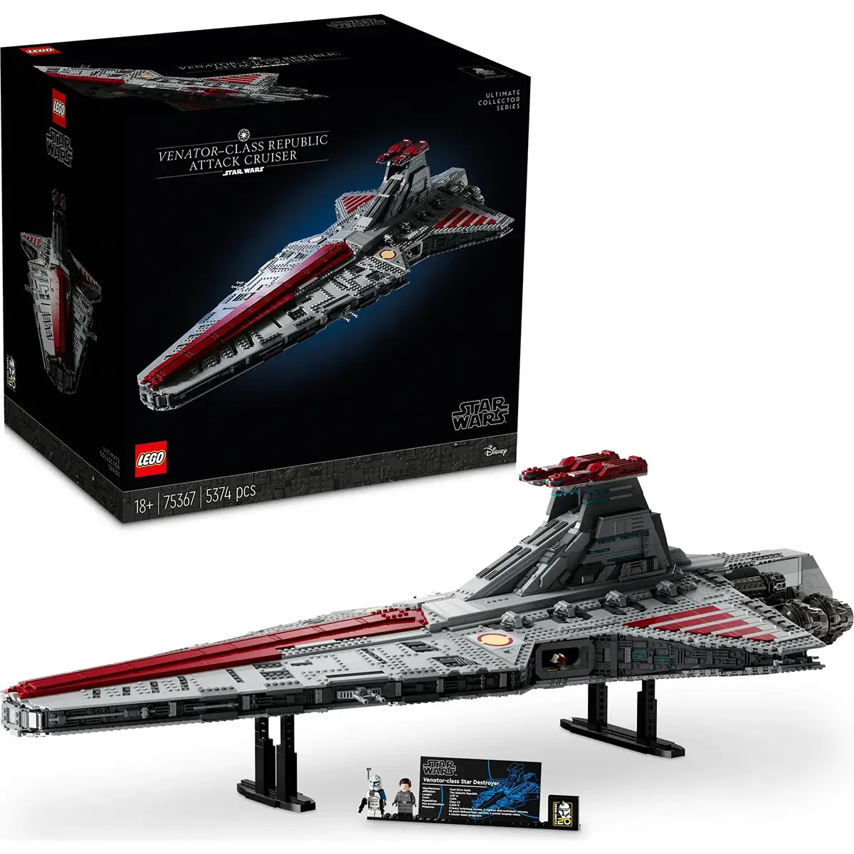 LEGO Star Wars - Republikanischer Angriffskreuzer der Venator-Klasse (75367) von LEGO mit Verpackung und Minifiguren auf Ständern ausgestellt.
