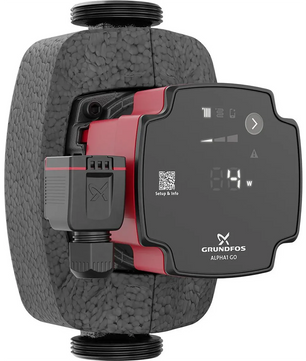Grundfos ALPHA1 GO 25-80 180 mm Umwälzpumpe in Schwarz mit digitalem Display und Rohrisolierung.