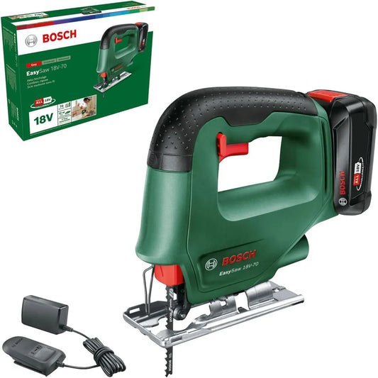 Die Bosch EasySaw 18V-70 Akku-Stichsäge für Heimwerker wird inklusive Akku, Ladegerät und Transportbox geliefert.