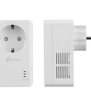 Zwei Ansichten des TP-Link TL-PA7019P KIT AV1000 Powerline-Adapters in Weiß, ausgestattet mit einem Stecker, einer Steckdose, Kontrollleuchten und einem Gigabit-LAN-Anschluss für schnelle kabelgebundene Verbindungen.