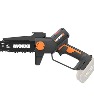 Die WORX 20V WG327E.9 Akku-Astsäge in Schwarz und Orange ist eine kabellose Mini-Kettensäge mit bürstenlosem Motor, einem 6-Zoll-Sägeblatt, einem gut sichtbaren Akku und der Leistung einer kompakten Gartensäge für effiziente Gartenarbeiten.