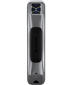Der Revopoint Metro X Advanced Edition 3D-Scanner in Schwarz bietet hochpräzise 3D-Erfassung mit blauen Laserlinien. Dieses Handgerät verfügt über vier blaue Tasten auf der Oberseite und stammt von der Marke Revopoint.