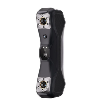 Der Revopoint MetroX Pro Advanced Edition 3D-Scanner in Schwarz von Revopoint verfügt über zwei Objektive, LED-Leuchten und einen USB-Anschluss und ist hier vor weißem Hintergrund abgebildet.