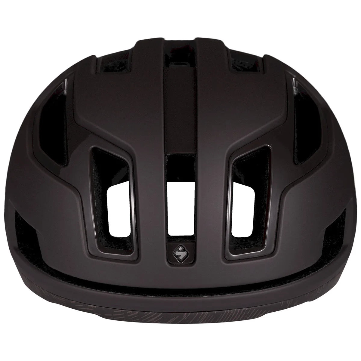 Der Sweet Protection Falconer 2Vi Helm in Größe M/L schwarz verfügt über große Belüftungsöffnungen und ist von vorne auf weißem Hintergrund abgebildet - ideal, um ihn mit Ihrem Vaude Brenta 28 oder einem anderen nachhaltigen Rucksack auf Ihrem nächsten Abenteuer zu kombinieren.
