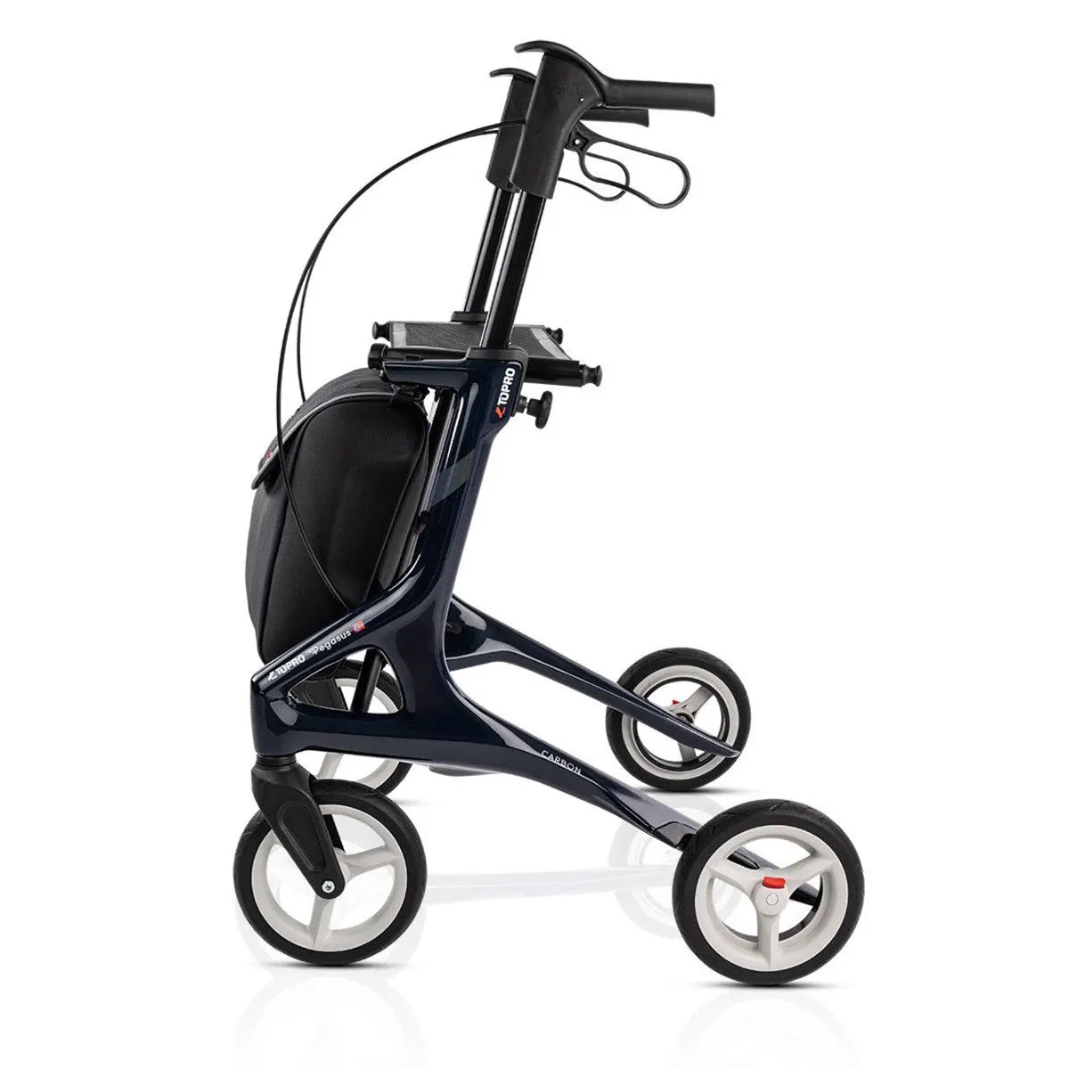 Ein moderner blauer TOPRO Pegasus Carbon Rollator von Topro mit drei Rädern, einem Sitz und ergonomischen Griffen ist von der Seite vor einem weißen Hintergrund abgebildet.