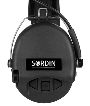 Der Sordin Supreme Pro Gehörschutz in schwarz von Sordin, mit Knöpfen und Drähten, in der Seitenansicht auf weißem Hintergrund.