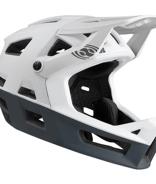 Der IXS Trigger FF MTB-Helm in Größe XS/S, weiß, ist ein All-Mountain-Enduro-Helm von IXS mit großen Belüftungsöffnungen und einem Visier, hier von der Seite.
