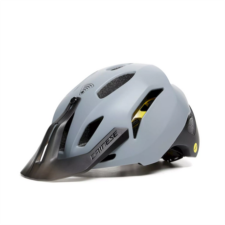 Der Dainese Linea 03 MIPS in grau (L/XL) hat ein mattgraues Finish, ein schwarzes Visier, Belüftungslöcher und das ikonische Dainese-Logo - ideal für MTB-Touren und erhöhte Sicherheit durch die MIPS-Technologie.