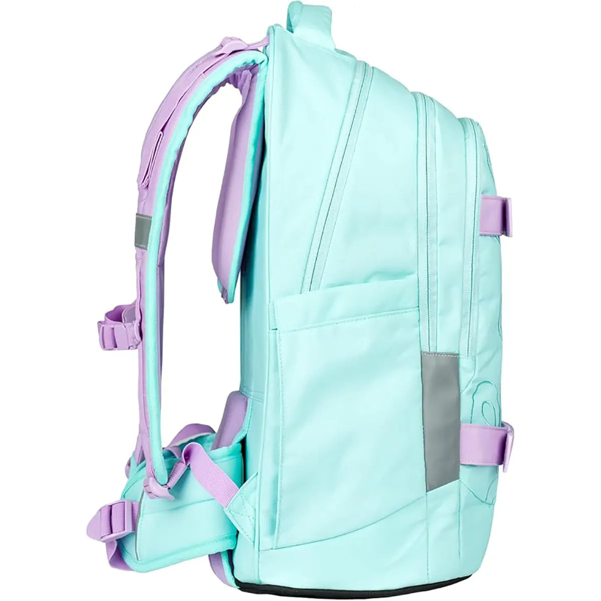 Der Baagl Skate Max Schulrucksack - rosa von Baagl zeigt sich von der Seite vor weißem Hintergrund, mit rosa Farbe, ergonomischem Design, lilafarbenen Trägern und Akzenten und einem praktischen Skateboardhalter.