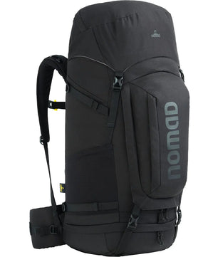 Der NOMAD Batura 55 l Trekkingrucksack in Schwarz verfügt über mehrere Gurte und gepolsterte Schulter- und Hüftstützen für komfortables Wandern.