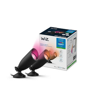 Zwei WiZ Tunable White & Color Outdoor-Strahler in Schwarz neben einer WiZ Smart Light-Box vor weißem Hintergrund – ideal für die intelligente Außenbeleuchtung in jedem Bereich.
