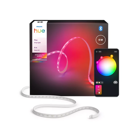 Der Philips Hue Flux Strip Light Base Kit Lichtband - weiß von Philips mit Verpackung und einem Smartphone, das verschiedene Farboptionen für innovative Smart-Home-Beleuchtung zeigt.