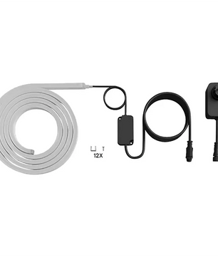 Philips Hue Neon Outdoor Lightstrip 3 m – weiß von Philips, inklusive Verbinder, Netzteil, schwarzem Kabel und 12 Befestigungsklammern vor weißem Hintergrund – eine ideale Lösung für die Außenbeleuchtung und die nahtlose Integration in Ihr Smart-Home-System.
