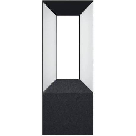 Ein hoher, schwarz-weißer, geometrischer Rahmen, der von vorne betrachtet in der Mitte einen rechteckigen offenen Bereich bildet – ideal, um moderne Architektur mit Produkten wie der EGLO RIFORANO LED-Außenwandleuchte in Schwarz von EGLO hervorzuheben, einer zeitgemäßen Wahl für die Außenbeleuchtung.