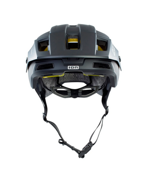 Der ION Traze Amp Fahrradhelm in Größe S, grau, von ION, verfügt über fortschrittliche MIPS-Technologie und einen Kinnriemen. Abgebildet in grau und schwarz von vorne vor weißem Hintergrund.