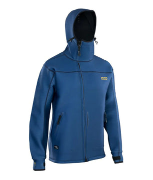 Die ION Water Neo Shelter Amp Jacket in Blau von ION hat schwarze Akzente, Fronttaschen und ein ION-Logo auf der Brust, hier an einer Schaufensterpuppe.