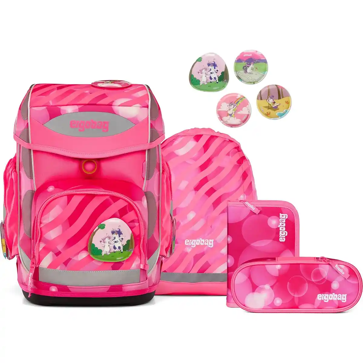 Das ergobag Cubo Schulranzen-Set "KuntBärbuntes" besteht aus einem rosafarbenen Schulrucksack und Taschen mit Tiermotiven, die aus nachhaltigen Materialien gefertigt sind und mit einem ergonomischen Tragesystem für Komfort sorgen.
