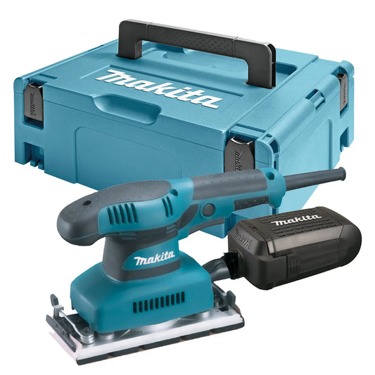 Der Makita BO3711J Schwingschleifer inkl.. MAKPAC Systemkoffer von Makita wird mit einem blaugrünen Schleifgerät, einer schwarzen Staubbox und einem passenden blaugrünen Tragekoffer mit Griff und schwarzen Verschlüssen gezeigt.