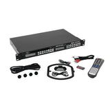 Der Omnitronic DMP-103RDS ist ein schwarzer Rackmount-CD/MP3-Player mit RDS-Tuner und USB-Schnittstelle, abgebildet mit Fernbedienung, zwei Kabeln, vier Gummifüßen, einem Audiokabel, Netzadapter und zwei AAA-Batterien.