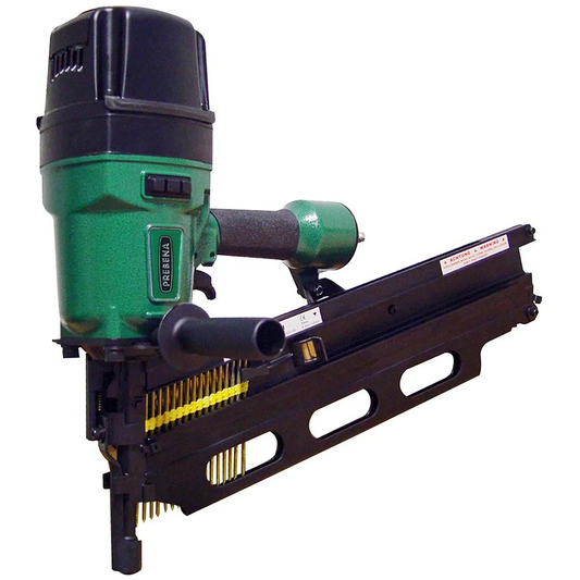 Der PREBENA 10X-RK160 Druckluft-Streifennagler für 100-160mm von PREBENA, in grün und schwarz, ist mit 100-160 mm Streifennägeln bestückt - perfekt für Holzbau-Projekte.