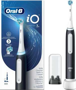 Die Oral-B iO Series 3n - Schwarz ist eine elektrische Zahnbürste mit magnetischer iO-Technologie, inklusive Verpackung und Ladestation.