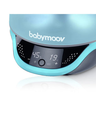Nahaufnahme des Babymoov HYGRO+ Luftbefeuchters von Babymoov mit digitaler Anzeige (-45 und 19°C) sowie Power- und Mode-Tasten - perfekt für die Aufrechterhaltung der idealen Luftfeuchtigkeit in jedem Kinderzimmer.