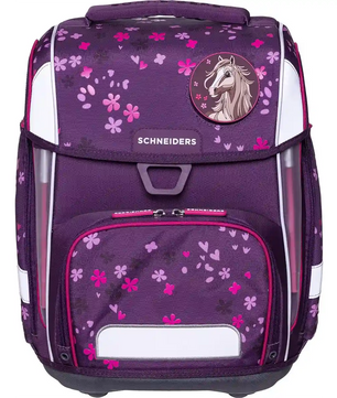 Schneiders Ergolite "Berry Blossom": 9-teiliges Schulranzen-Set in Lila mit pinkem Blumenmuster, Pferdeabzeichen und ergonomischem Design.