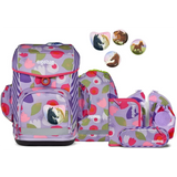 Das 6-teilige Schulranzen-Set Cubo Light BlütenzauBär von ergobag besteht aus einem leichten, lila-rosa geblümten Rucksack mit Pferdeaufnähern, sowie passenden Taschen und Accessoires.