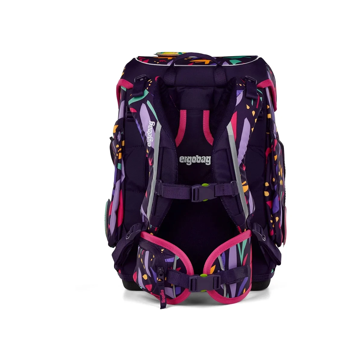 Das ergobag Cubo LUMI Edition Schulranzen-Set "AmBärzonas" (5-teilig) von ergobag besticht durch sein dunkellila ergonomisches Design mit bunten Mustern, gepolsterten Trägern und Rückenstütze - ideal als mitwachsender Schulranzen für die Grundschule.