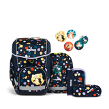 Das ergobag Cubo "Bärnsteinhöhle" Schulranzen-Set 5-teilig kombiniert einen bequemen, ergonomischen Rucksack mit lustigen, bunten Punkten und Tierpins - perfekt für Schulabenteuer!.