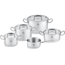 Fünf Fissler Edelstahltöpfe und -pfannen mit Deckeln und Griffen aus dem Topfset Original Profi 5-tlg. Retro Limited Edition sind in einer Gruppe auf weißem Hintergrund angeordnet.
