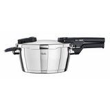 Der Fissler Vitaquick Premium Ø22 cm 3,5l Schnellkochtopf hat schwarze Griffe, einen verschließbaren Deckel und eine Oberfläche aus Edelstahl. Das Fissler-Logo ist an der Seite sichtbar. Geeignet für Induktion; abgebildet auf weißem Hintergrund.