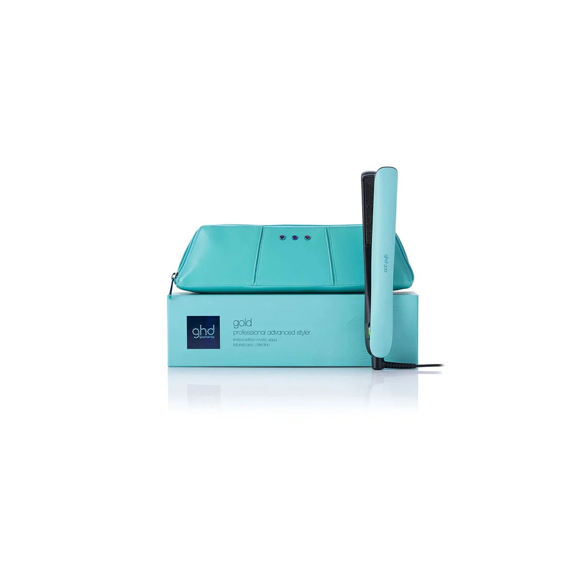 Ghd Gold - Türkisblau von ghd, ein professioneller türkisblauer Haarglätter, abgebildet aufrecht mit passendem Etui und Box auf weißem Hintergrund.