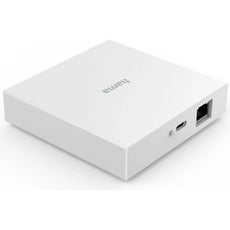 Ein weißer, quadratischer Hama Smart-Home-Hub von Hama mit USB-C- und Ethernet-Anschlüssen auf einer Seite wird auf einer weißen Fläche gezeigt.