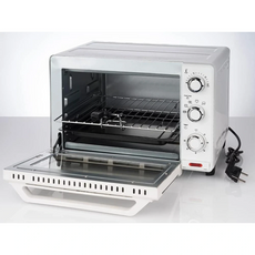 Der Korona 57158 Multifunktions-Toastofen in Silber (24L) steht mit geöffneter Glastür auf der Theke und zeigt zwei Drahtgestelle. Das schlichte Bedienfeld verfügt über drei Drehregler, eine rote Kontrollleuchte und ein schwarzes Netzkabel, das sich daneben befindet.