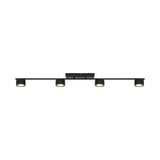 Die Nordlux Clyde Deckenleuchte - schwarz ist eine moderne Deckenleuchte mit vier zylindrischen LED-Strahlern und einem rechteckigen Sockel, die skandinavisches Design für eine stilvolle und funktionale Beleuchtung bietet.