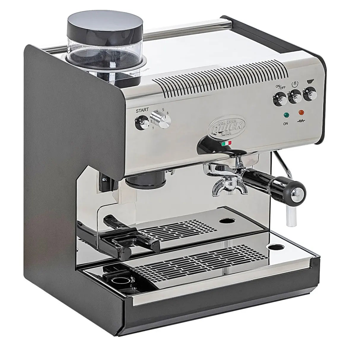 Die Quickmill 2835 Superiore Profi ist eine silber-schwarze Espressomaschine mit Tassenablagen, Siebträger, Bedienknöpfen an der Vorderseite und Quick Mill Thermoblock-Technologie für präzise Temperaturkontrolle.