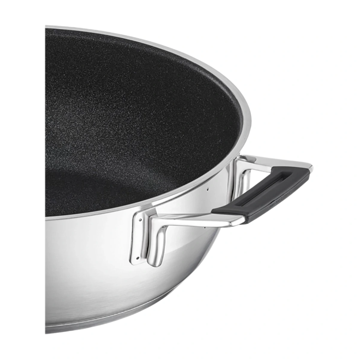 Nahaufnahme der Rösle SILENCE PRO Servierpfanne 24 cm mit ProResist-Antihaftbeschichtung und schwarzem Seitengriff aus Metall, dargestellt auf weißem Hintergrund.