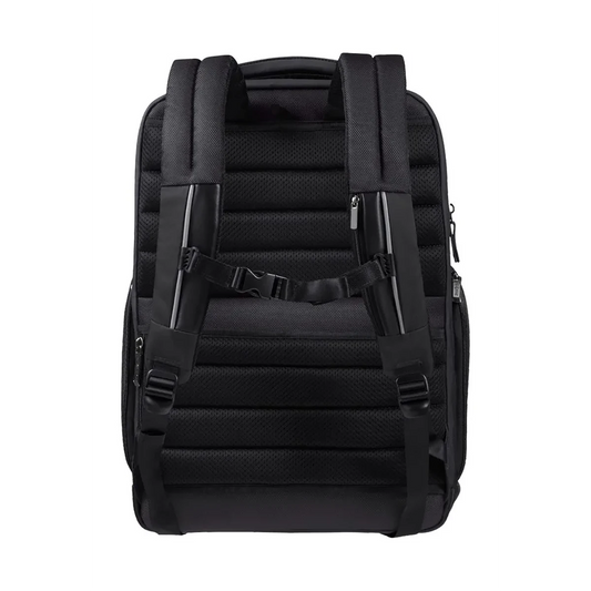 Der Samsonite Spectrolite 3.0 Rucksack in Schwarz zeigt sich von hinten und hebt die gepolsterten Schultergurte, eine Brustschnalle und ein separates 15"-Laptopfach für optimale Organisation hervor.