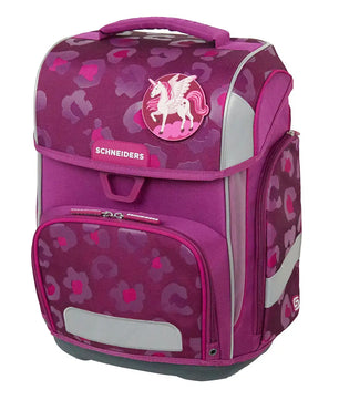Das 9-teilige Schneiders Ergolite Berry Paw Schulranzen-Set überzeugt mit ergonomischem Design, lila-pinkem Einhorn-Rucksack, Blumenmustern und reflektierenden Streifen.