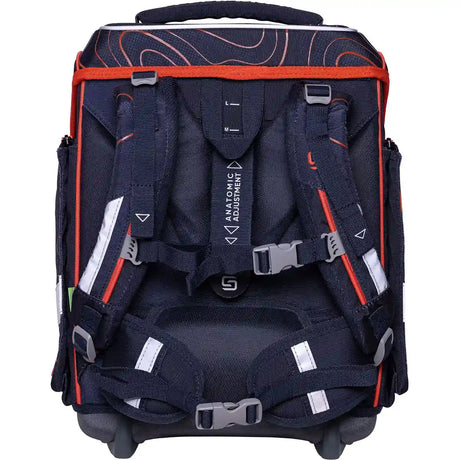 Der Schneiders Ergolite "Ninja Revenge" Schulrucksack in marineblau mit roten Akzenten verfügt über gepolsterte Gurte, mehrere Verstellschnallen und ist von hinten abgebildet.