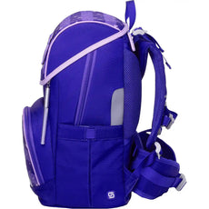 Seitenansicht des Schneiders Ergojet Blissy Butterfly Schulranzen-Set - 6-teilig in lila mit fliederfarbenen Akzenten, Netzseitentasche und verstellbaren Trägern - perfekt für Grundschüler.