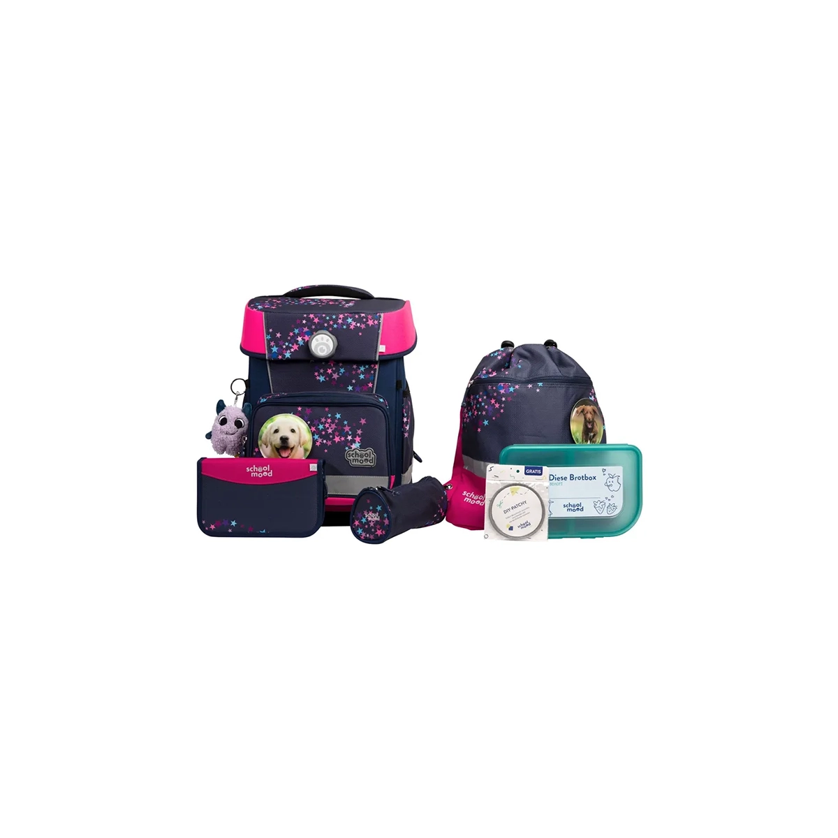 Das 7-teilige School-Mood Champion Schulranzen-Set "Leni" von School-Mood für die Grundschule umfasst Ranzen, Turnbeutel, Federmäppchen, Brotdose und Plüschtiere - alles in Navy mit pinken Akzenten.