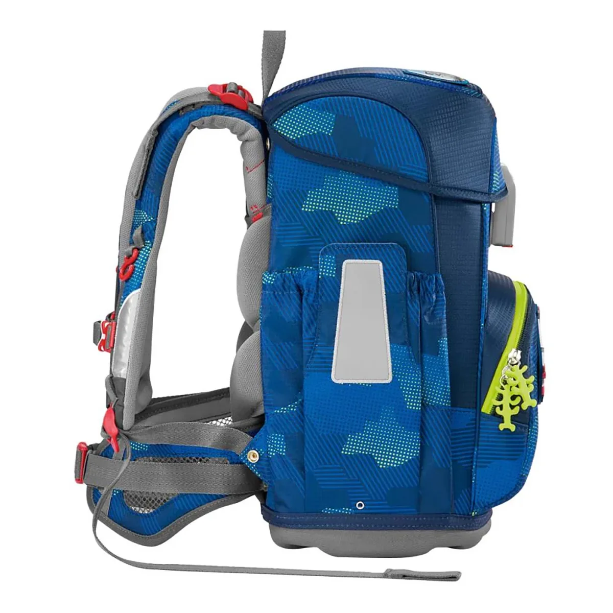 Step by Step Cloud Ranzen-Set "Fire Engine Brandon" 5-teilig-blauer Kinderrucksack mit grauen und roten Trägern, Seitentasche und Feuerwehrauto-Motiv, ein nachhaltiger Schulranzen von Step by Step, der für Komfort und Spaß sorgt.