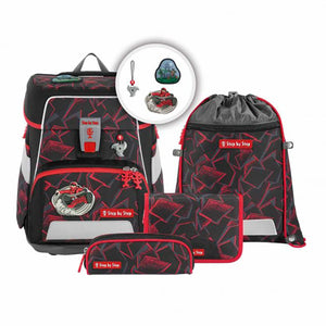 Step by Step SPACE Schulranzen-Set, 5-teilig Ninja Yuma: Dieses Set von Step by Step enthält Schulranzen, Federmäppchen und Kordelzugtasche mit Ninja- und geometrischem Design - perfekt für Grundschüler.